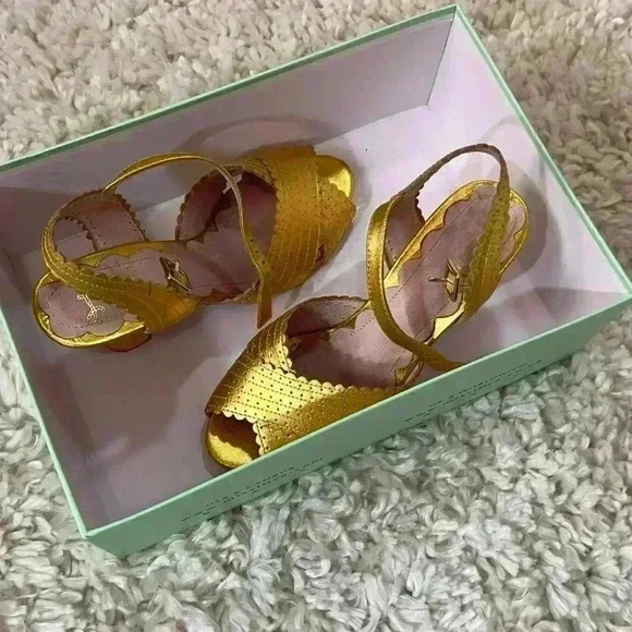 Miss L Fire Beatriz Gold Peep Toe Heels - Women’s - Picture 3 of 15